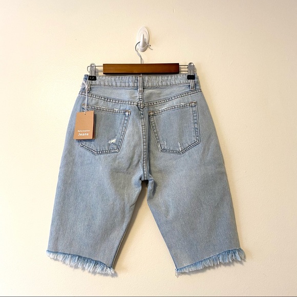 Reformation Bermuda Short - Picture 9 of 12